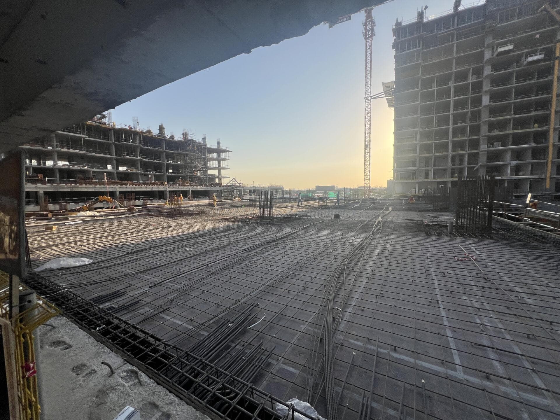 Naya - Construction