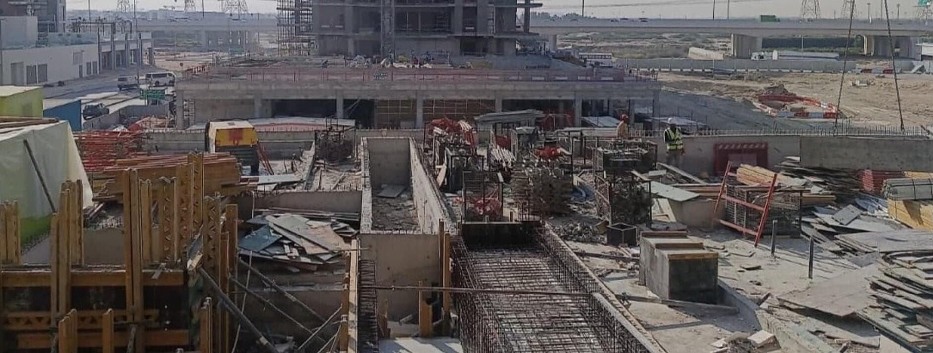 Riviera 50 - Construction