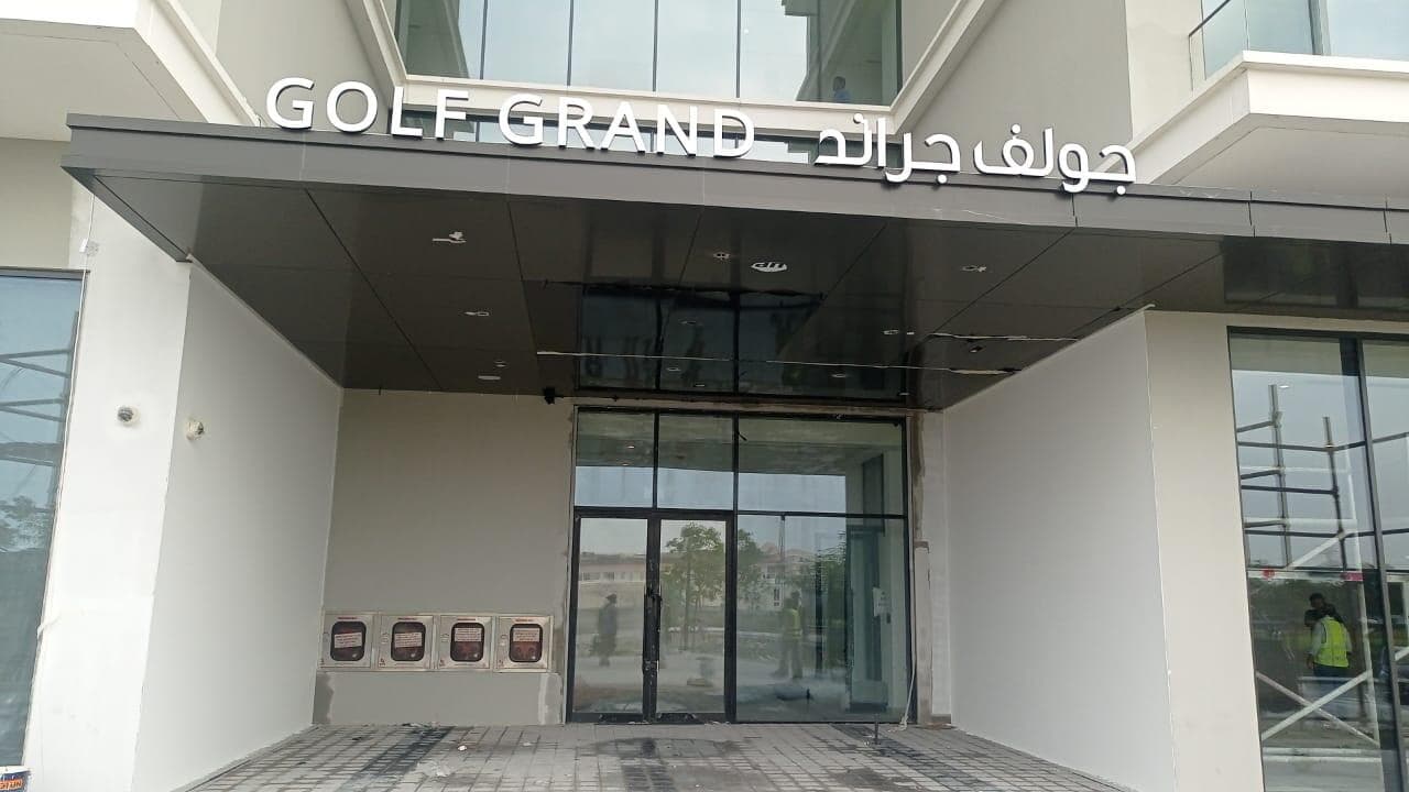 Golf Grand - Construction