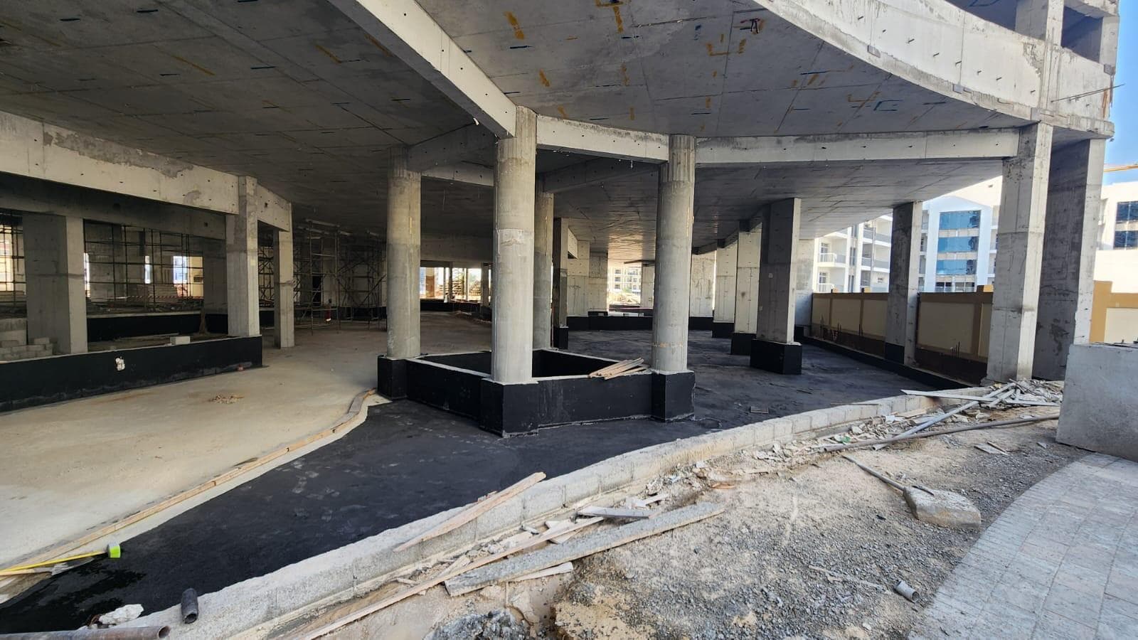 Trinity - Construction
