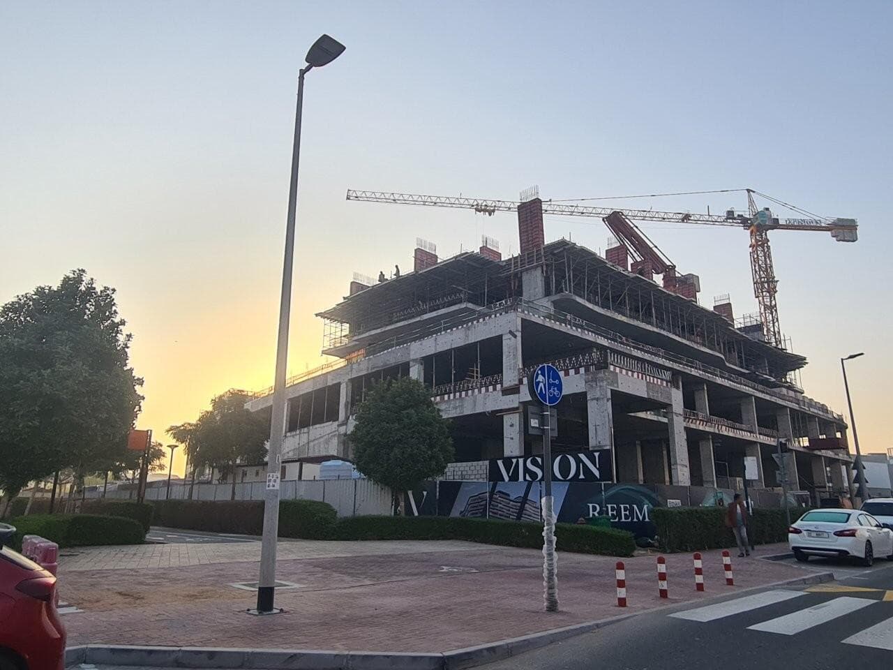 Reem by Vision - Construction