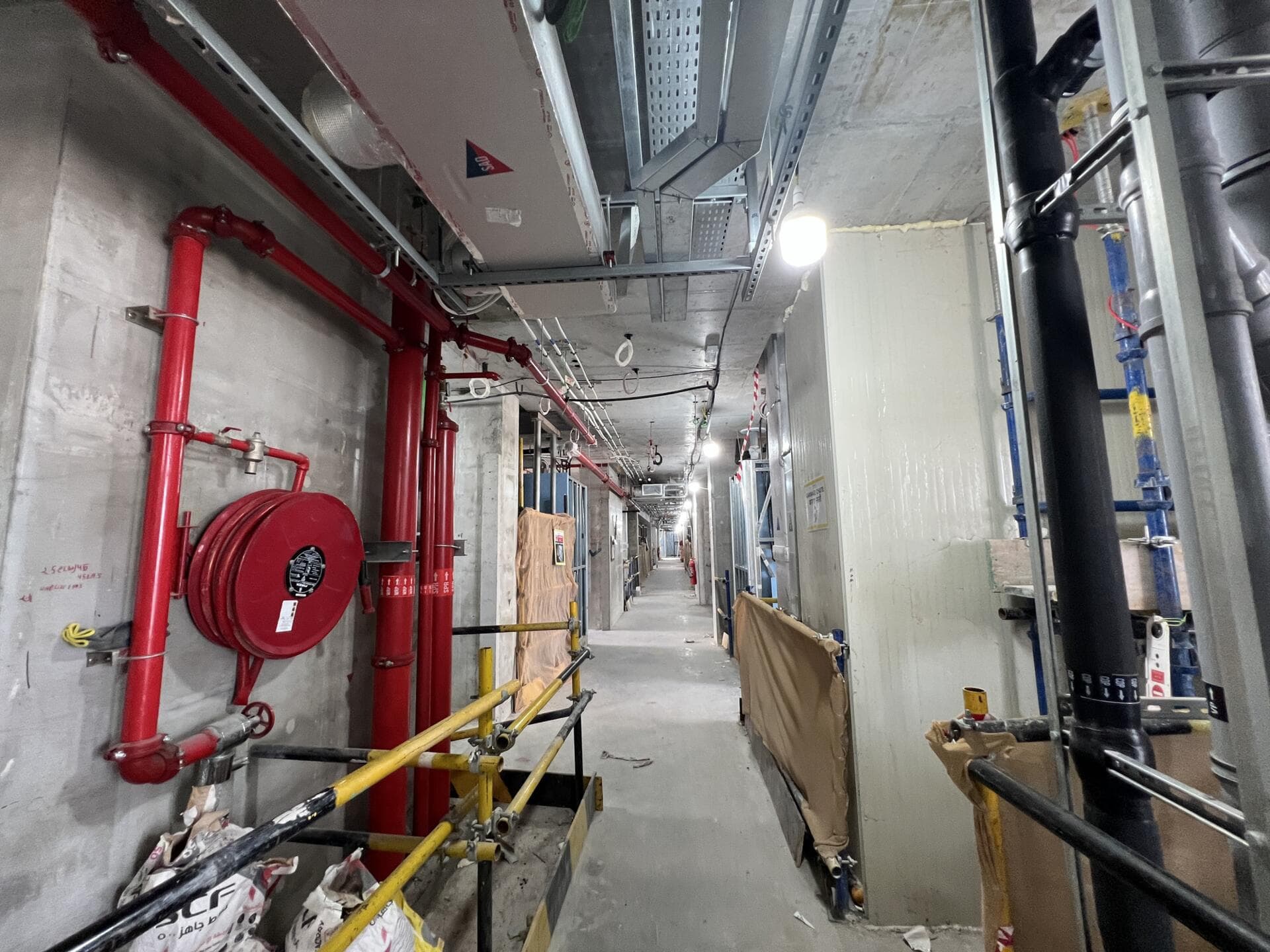 350 Riverside Crescent - Construction