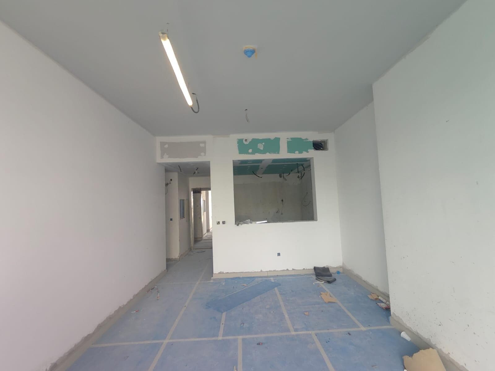 South Living - Construction