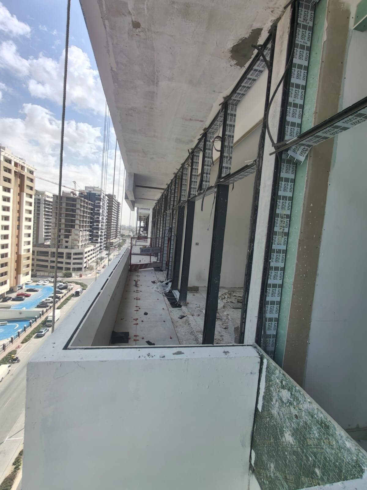 Azizi Grand - Construction