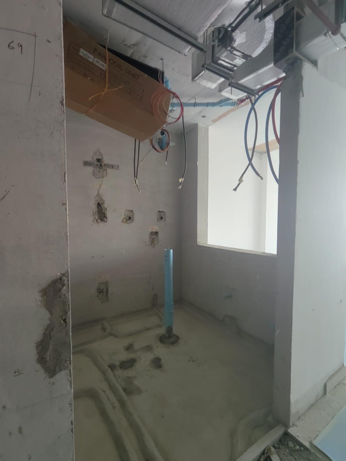 South Living - Construction
