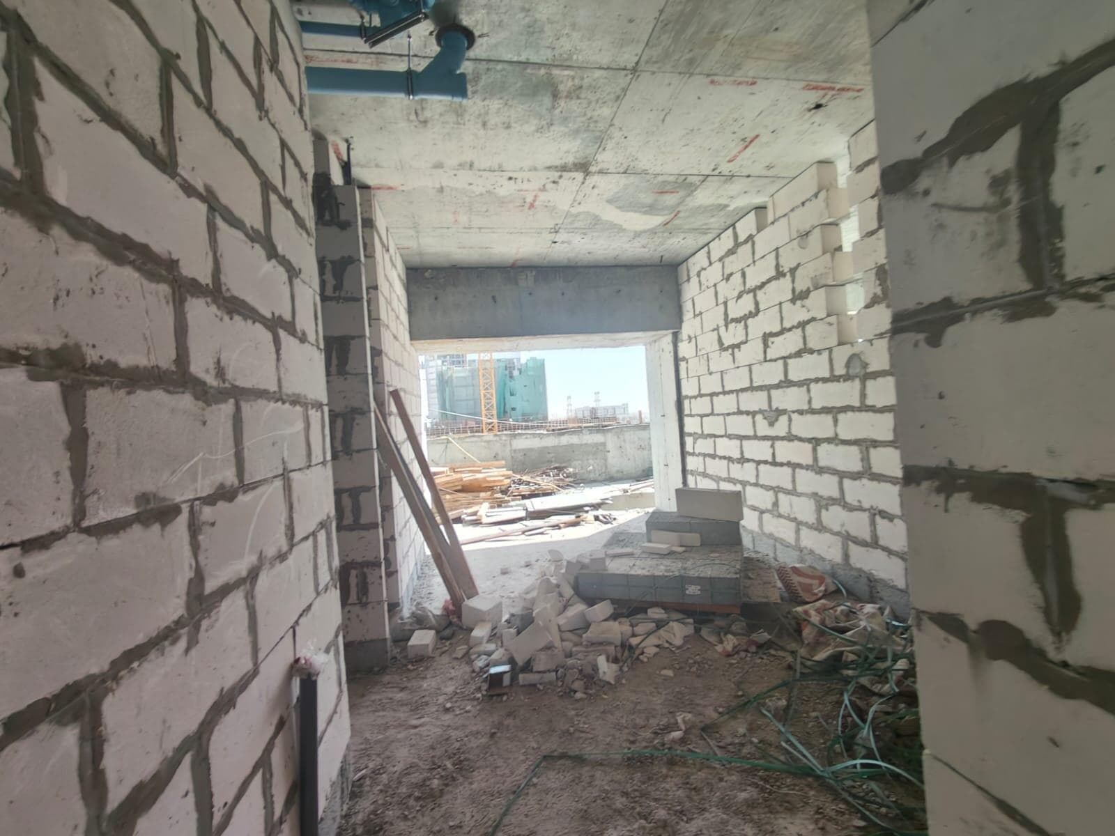 Reef 1000 - Construction