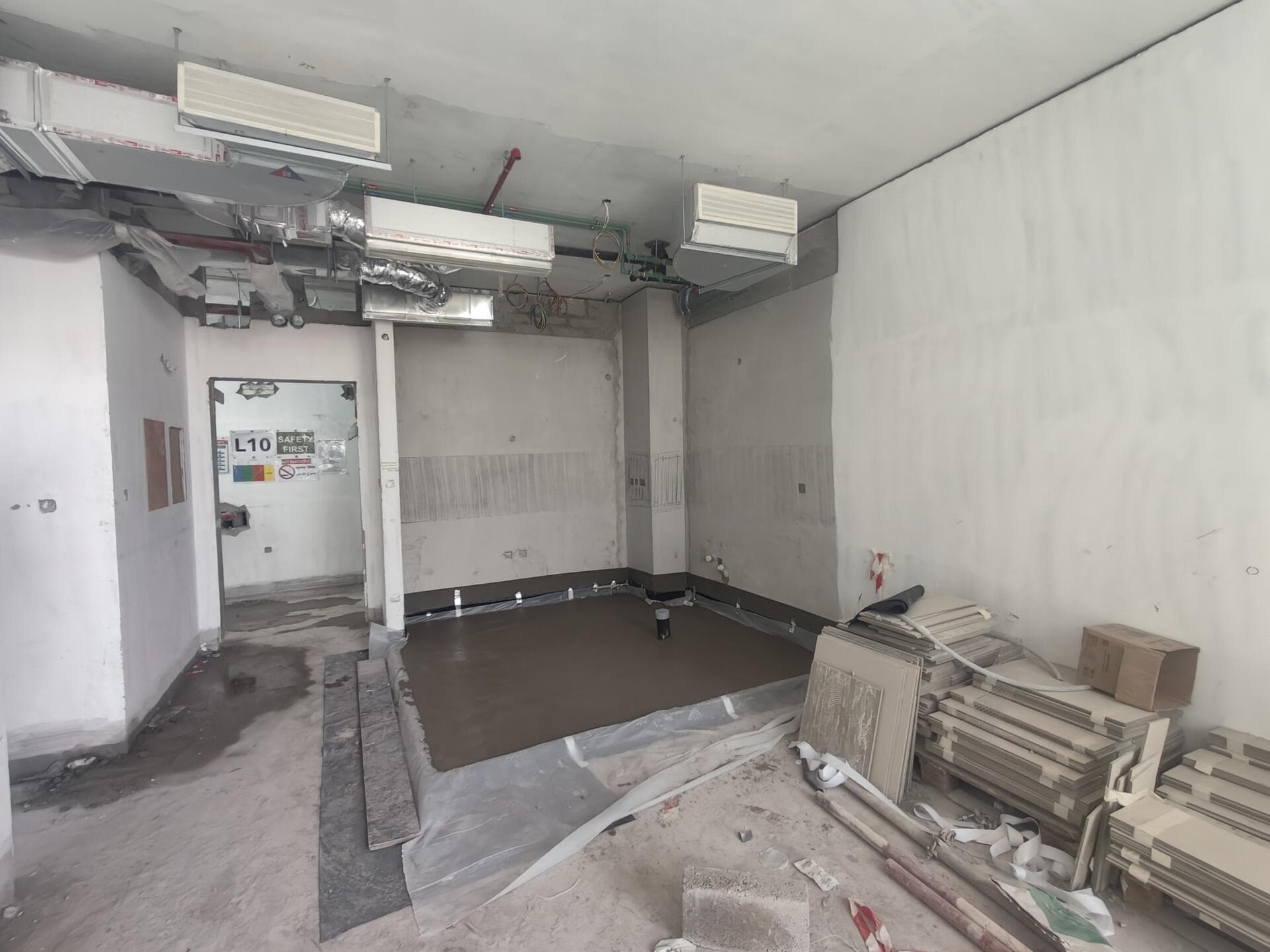 Club Place - Construction