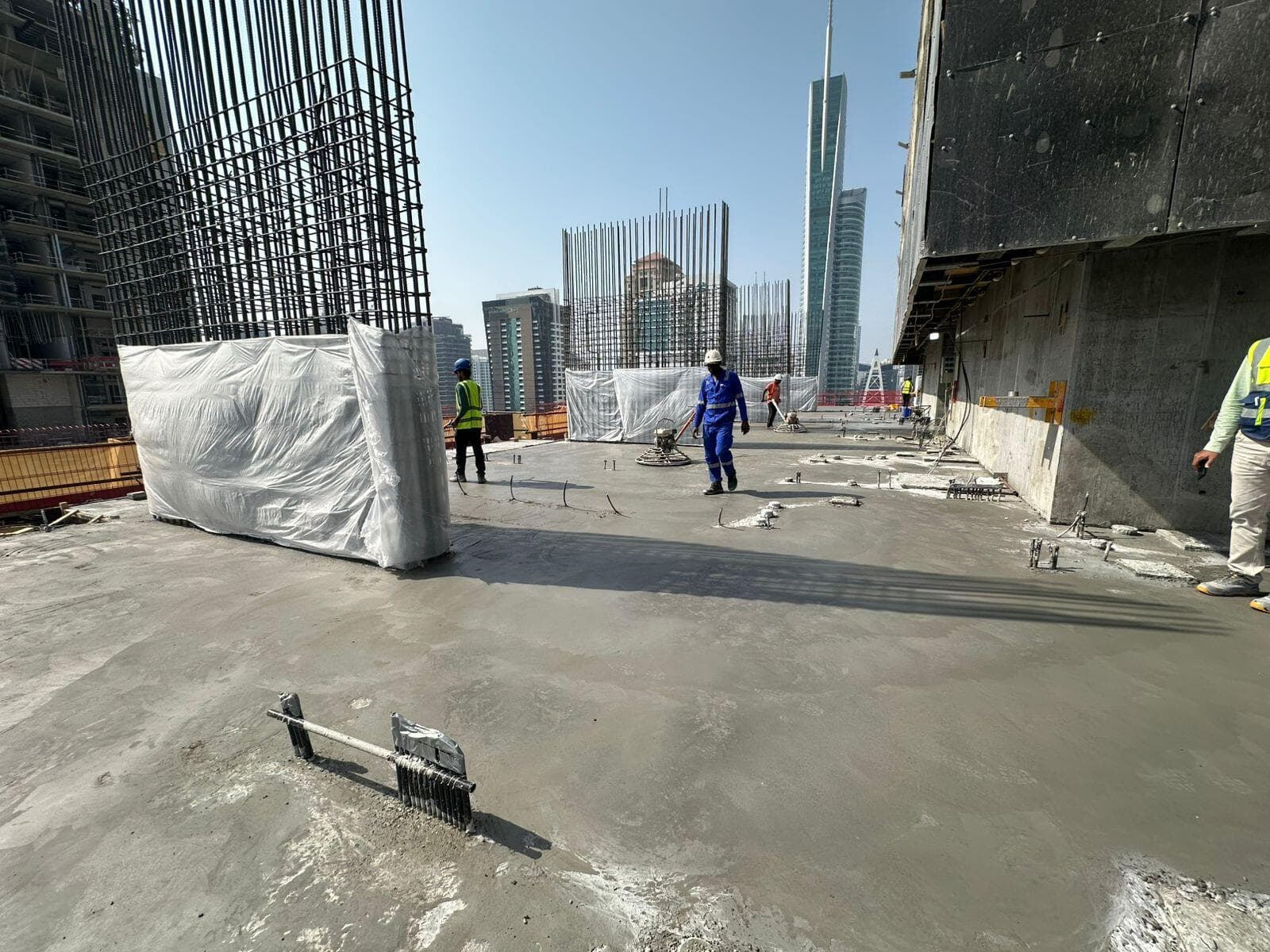 UH - Construction