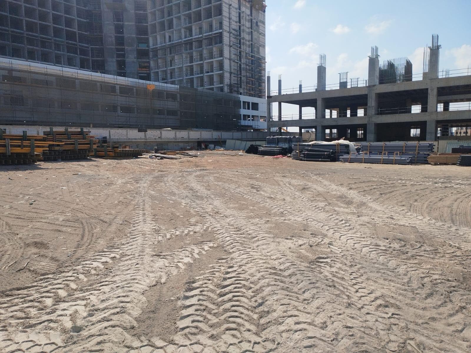 Samana Sky Views - Construction