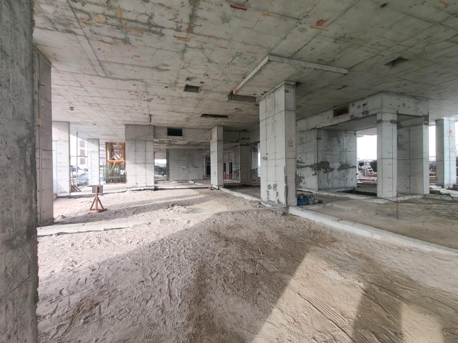 The Corner - Construction