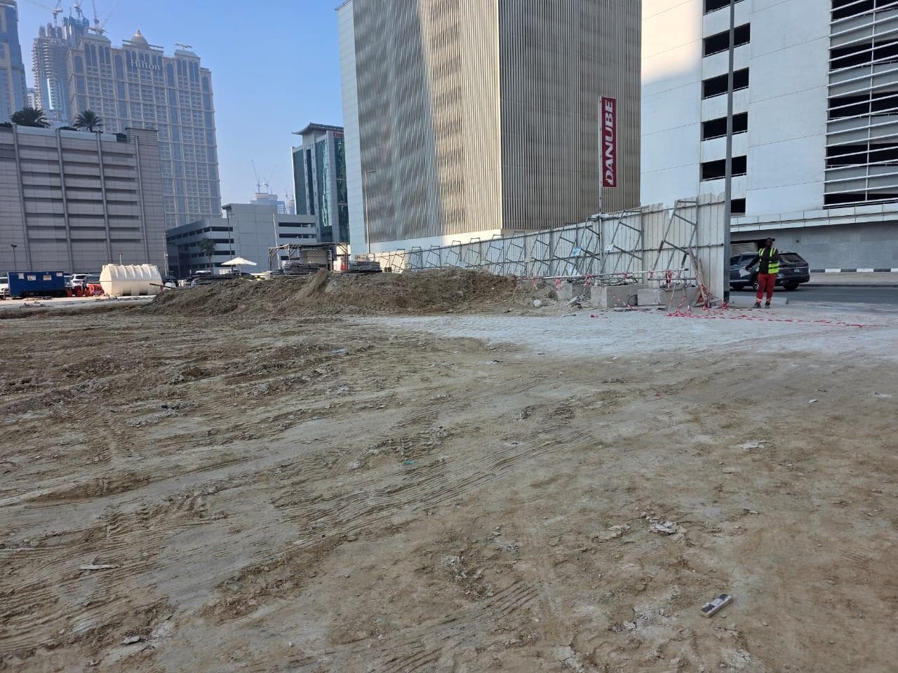 Bayz 102 - Construction
