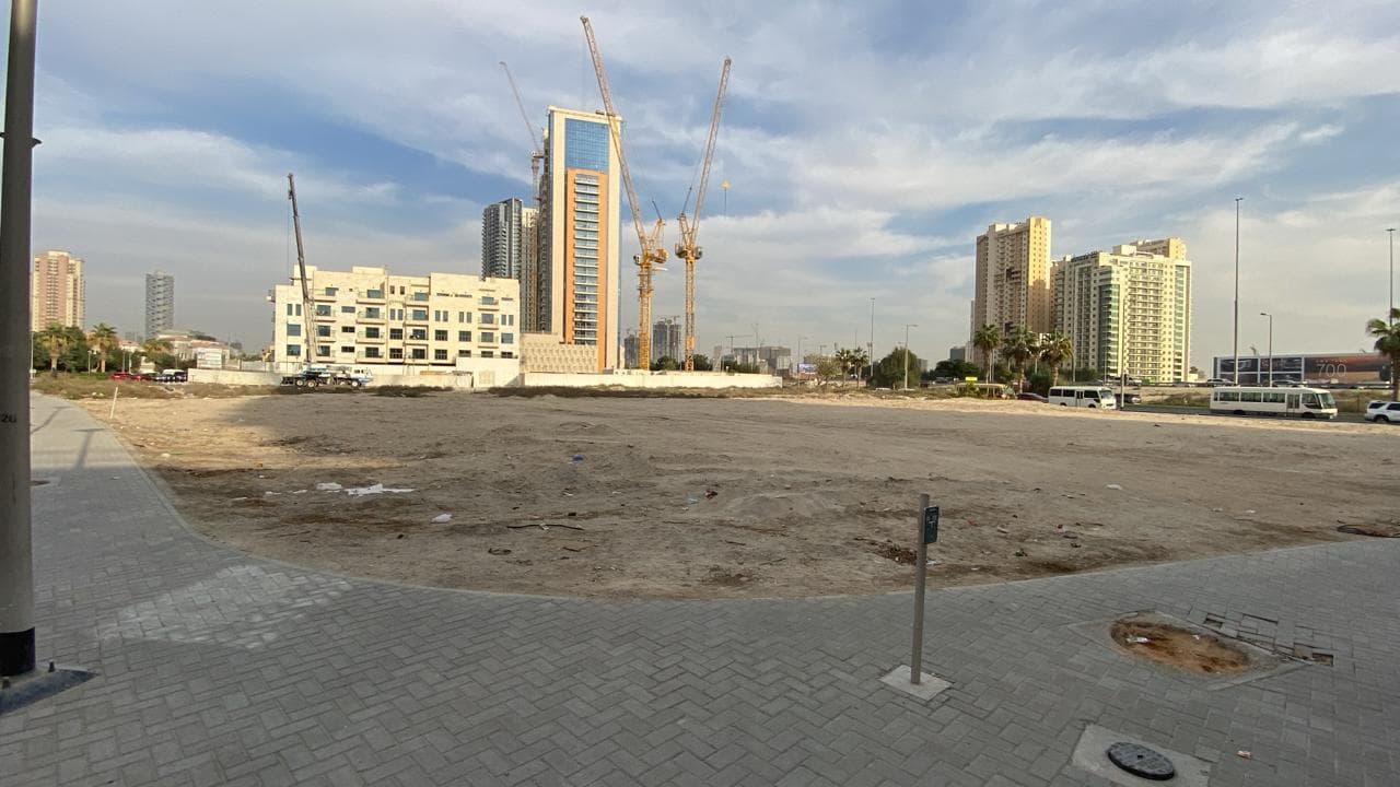 Binghatti Luxuria - Construction