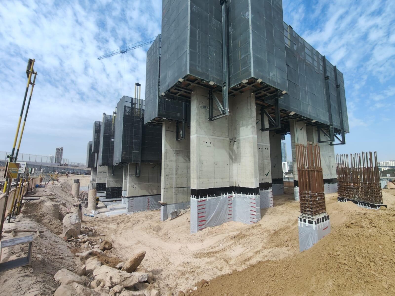 Sobha Solis - Construction