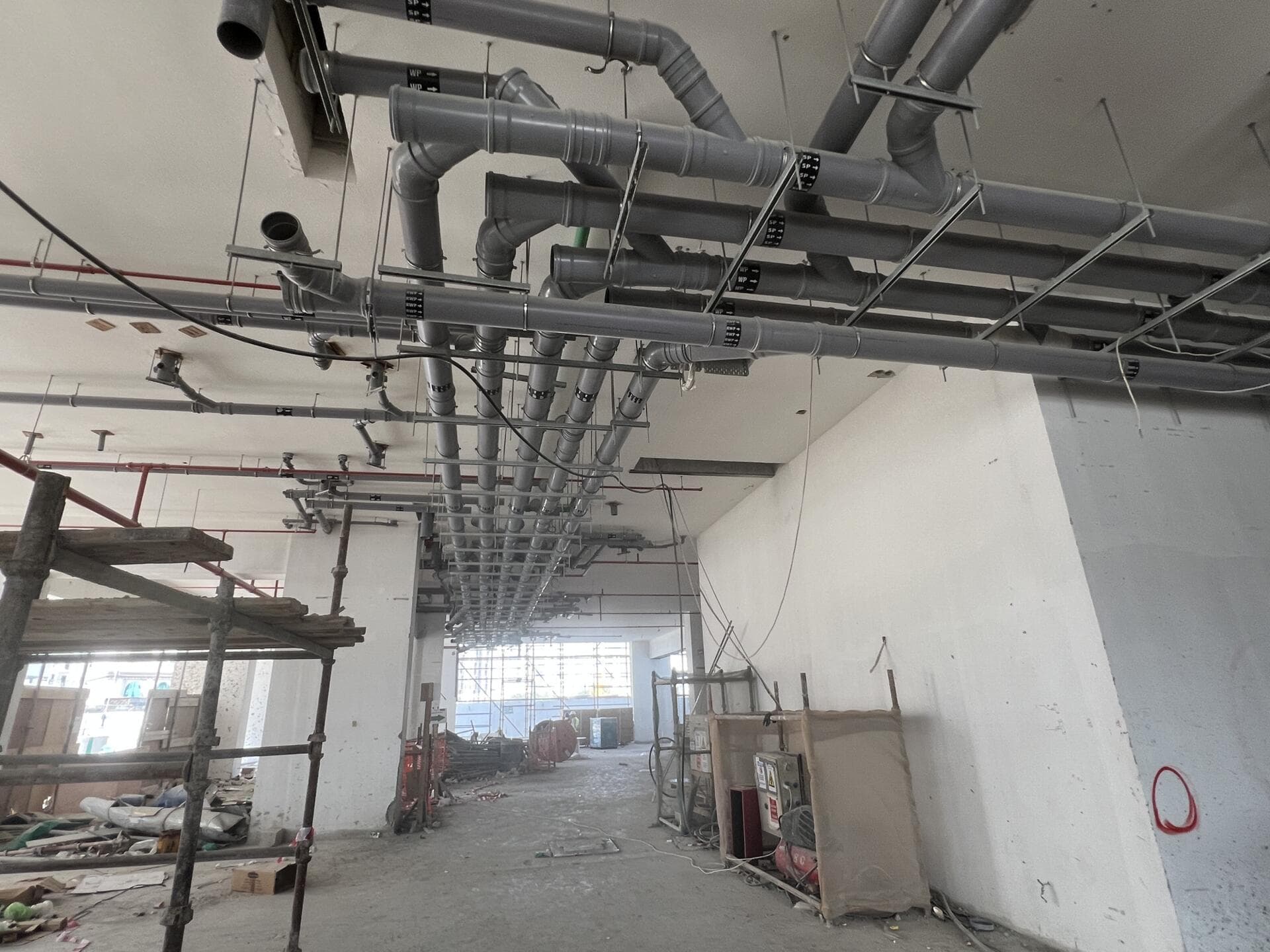 Samana Skyros - Construction