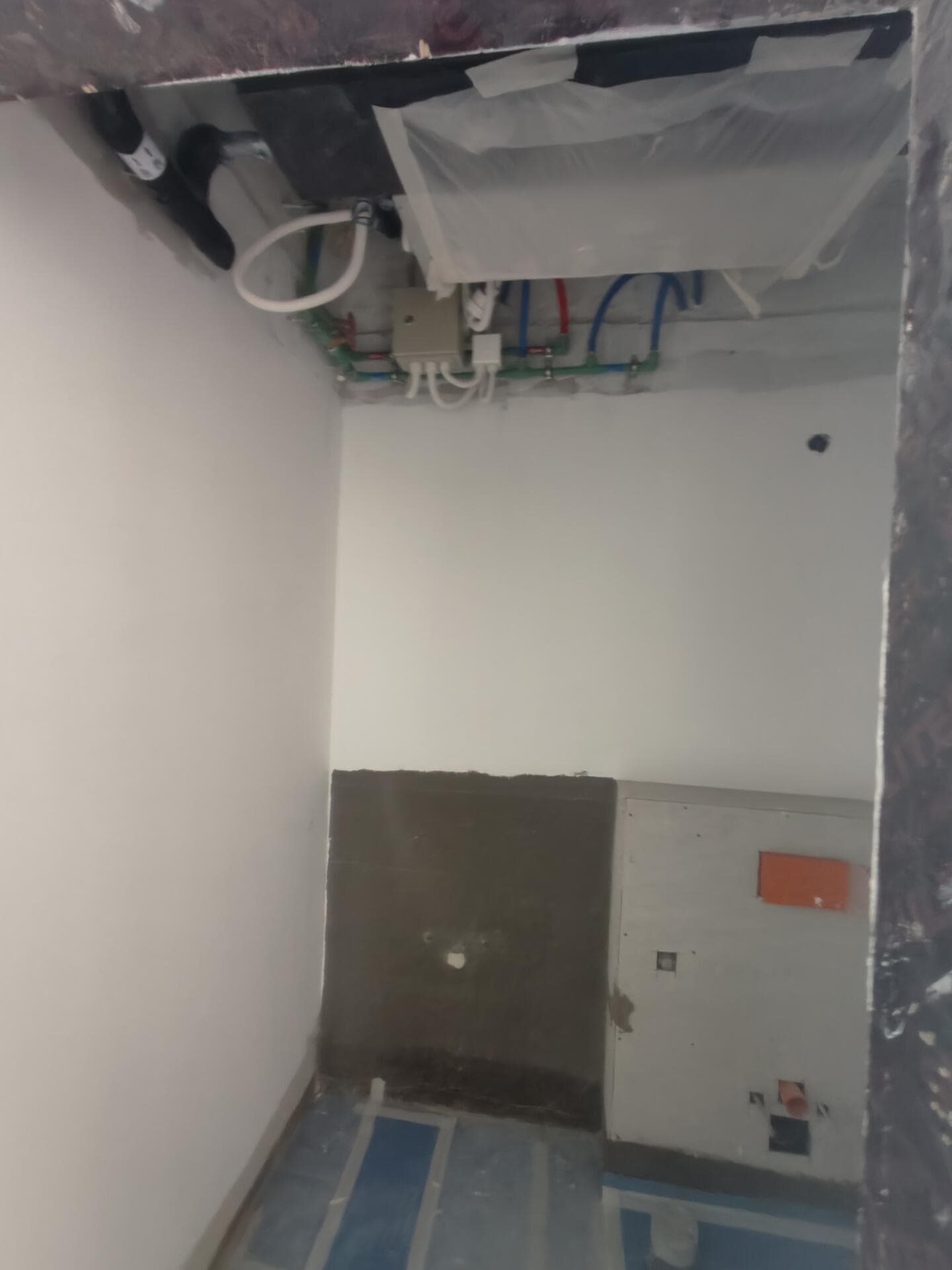 Club Place - Construction