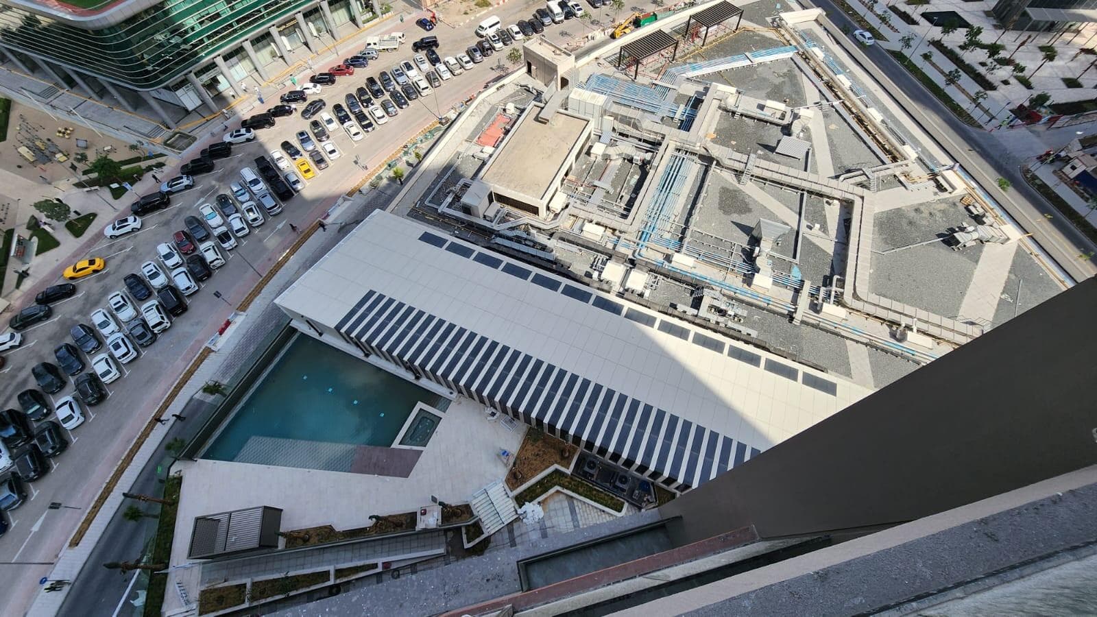 Peninsula Two - Construction