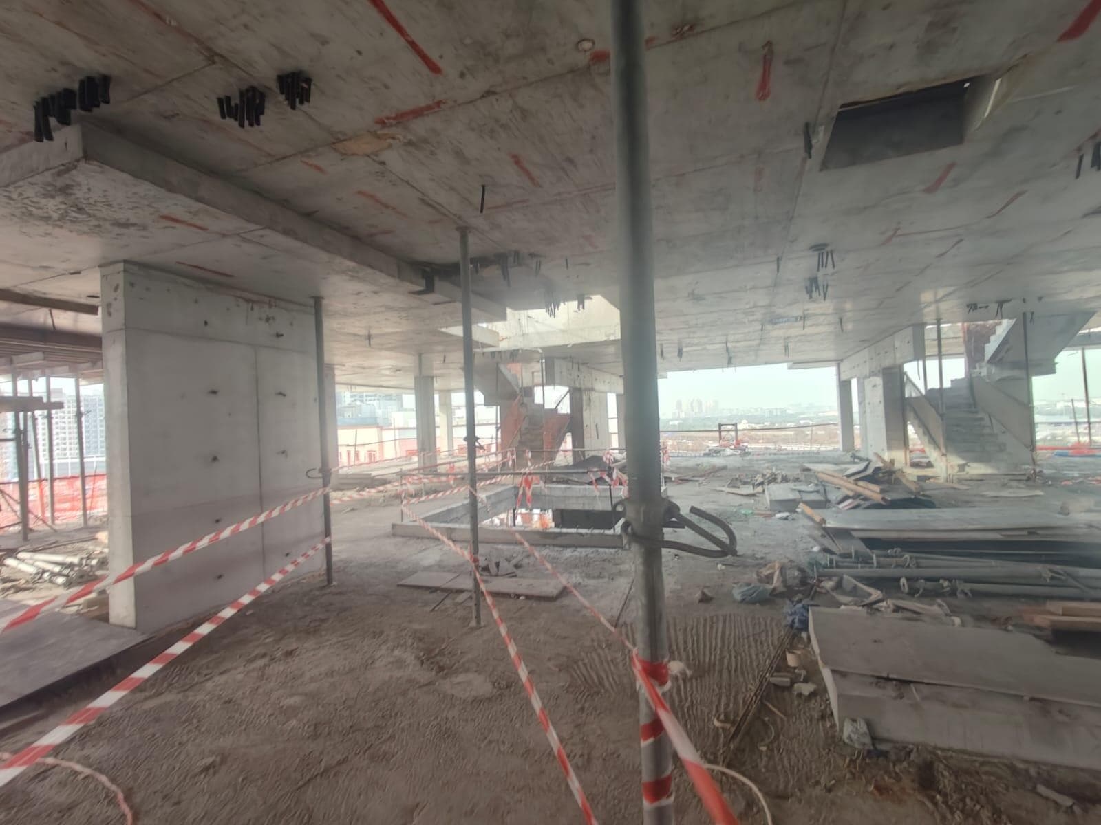 The Corner - Construction