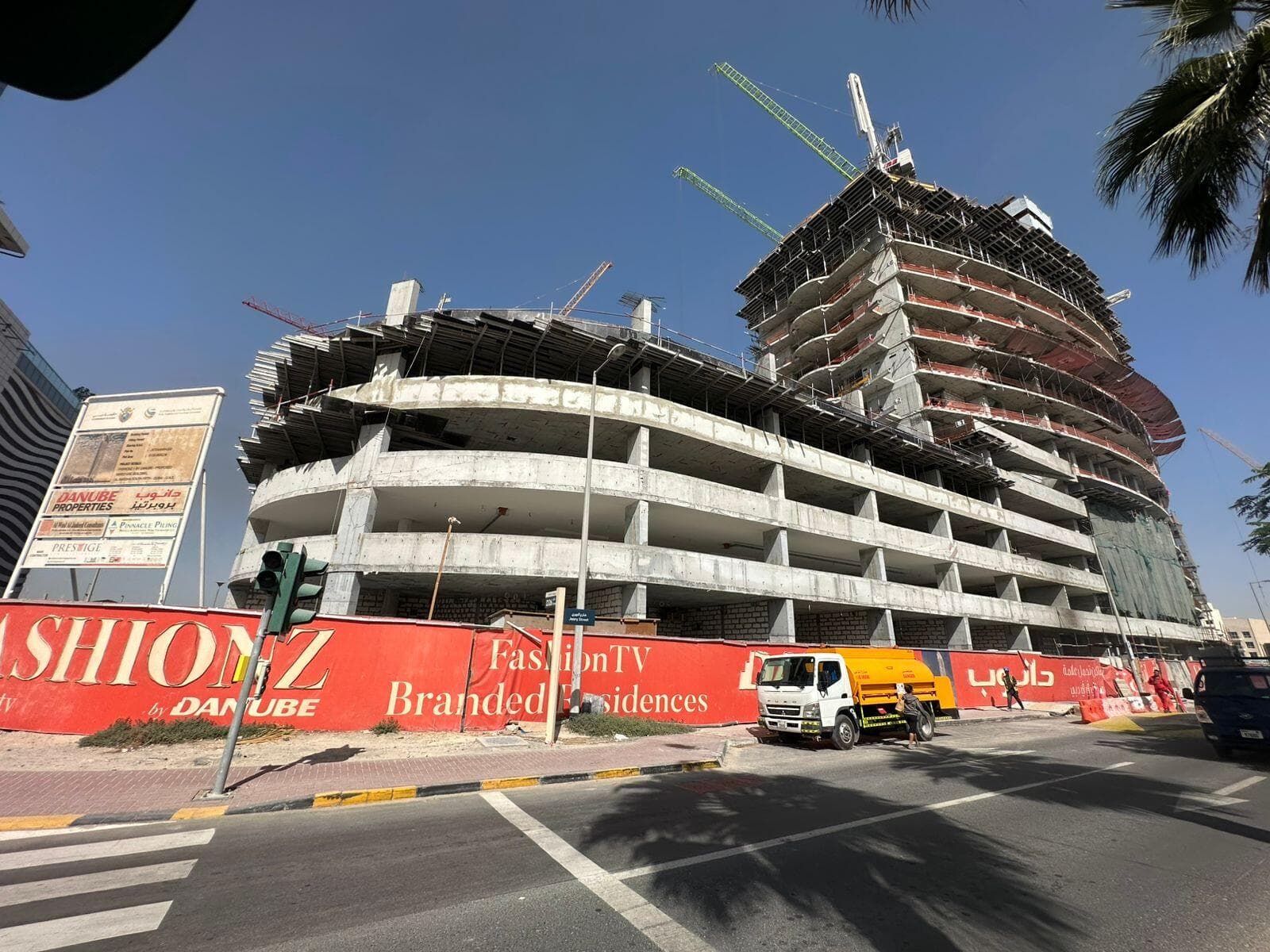 Fashionz - Construction