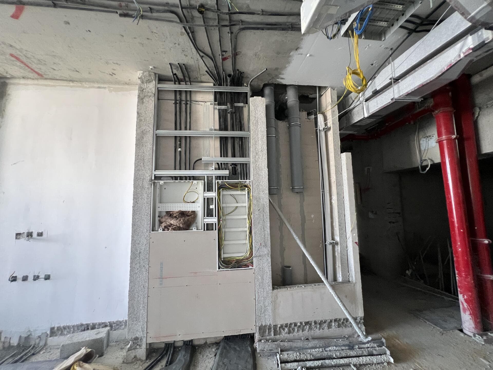 VAL by Kasco - Construction