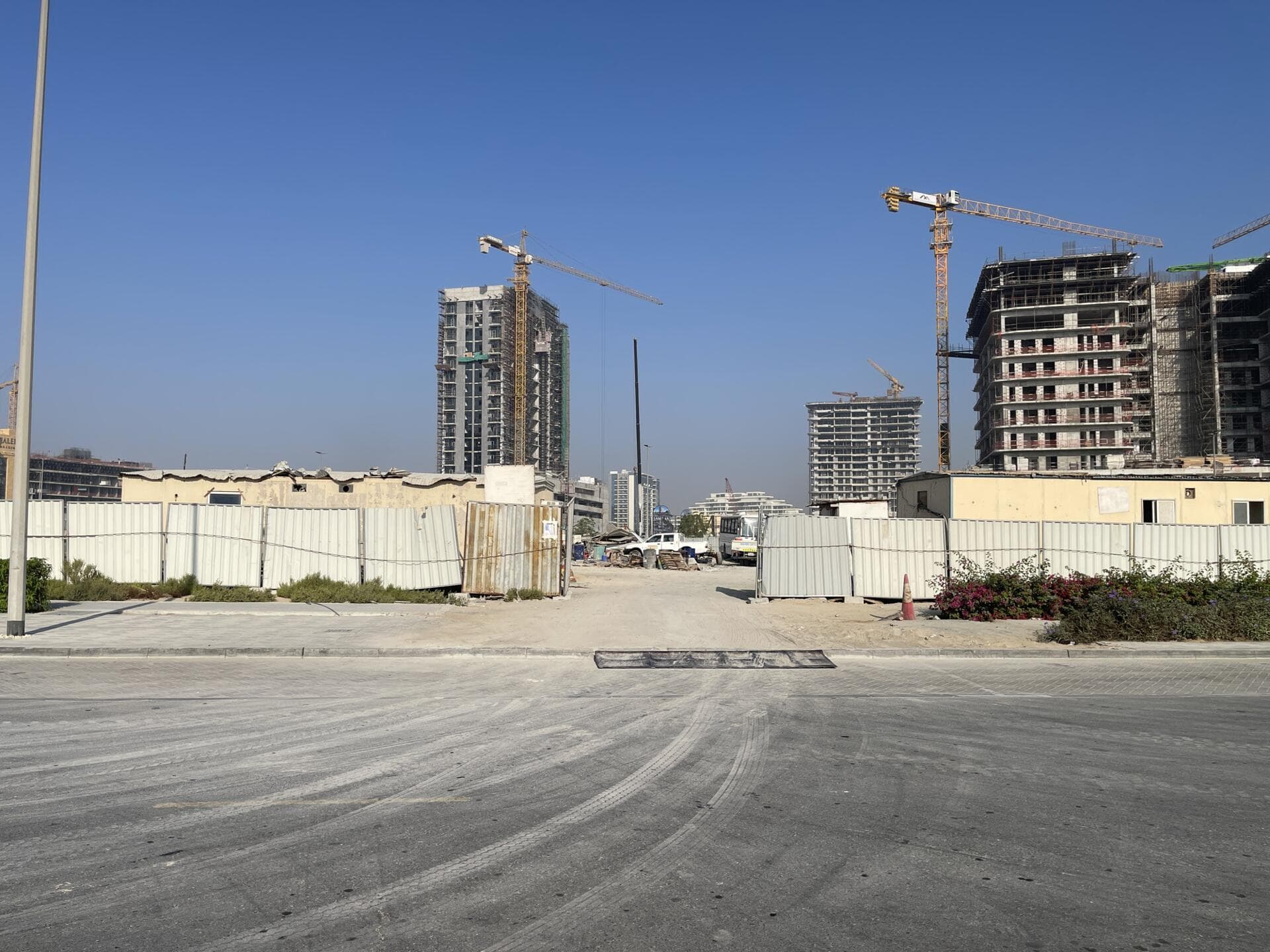 Bararigate by ADE - Construction