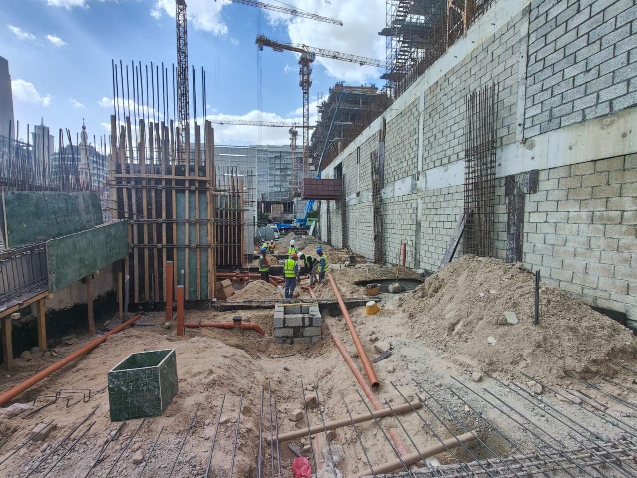 Purvanchal Triana Residence - Construction