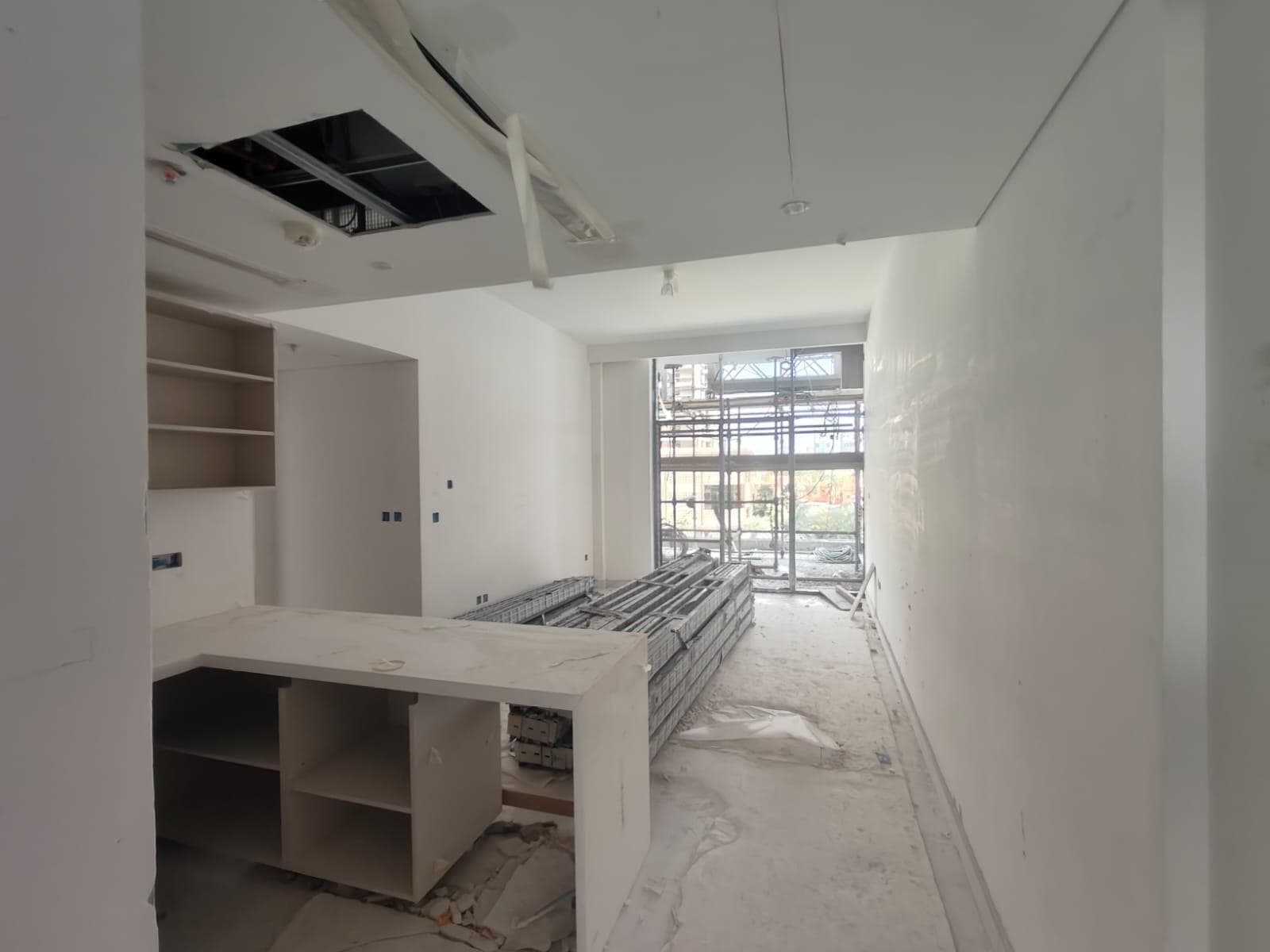 Azizi Grand - Construction