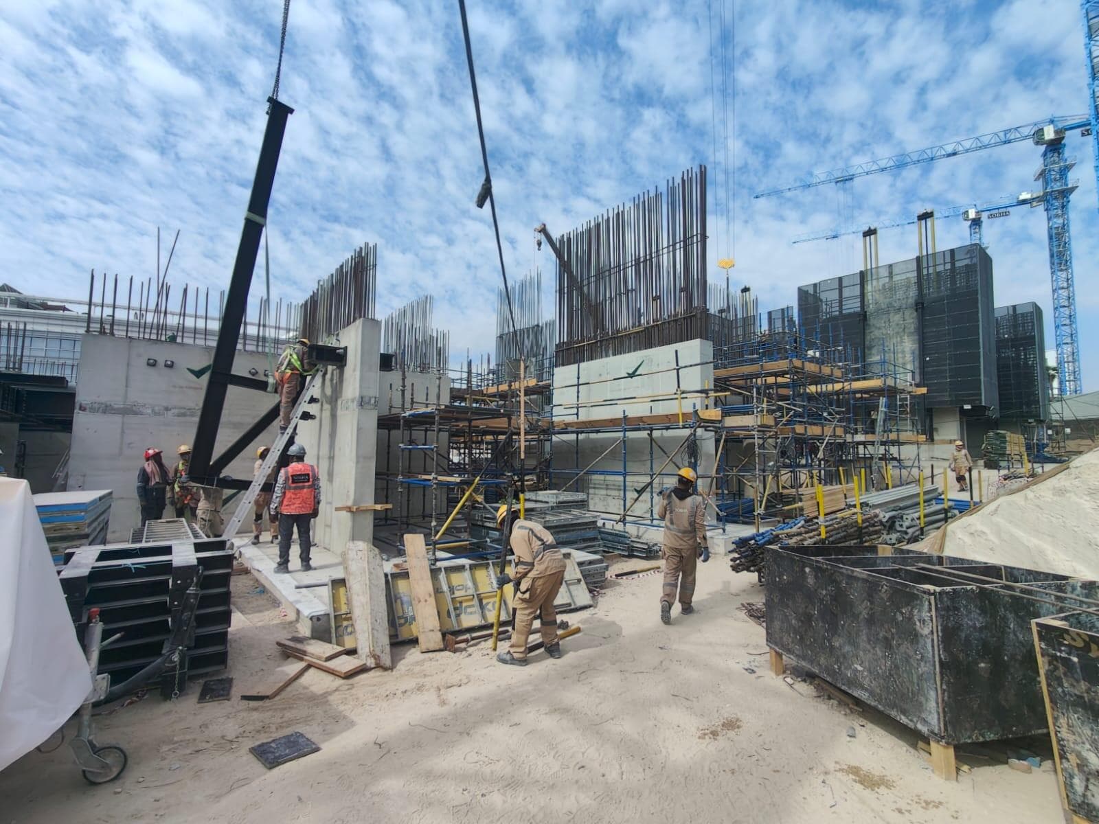 Sobha Solis - Construction