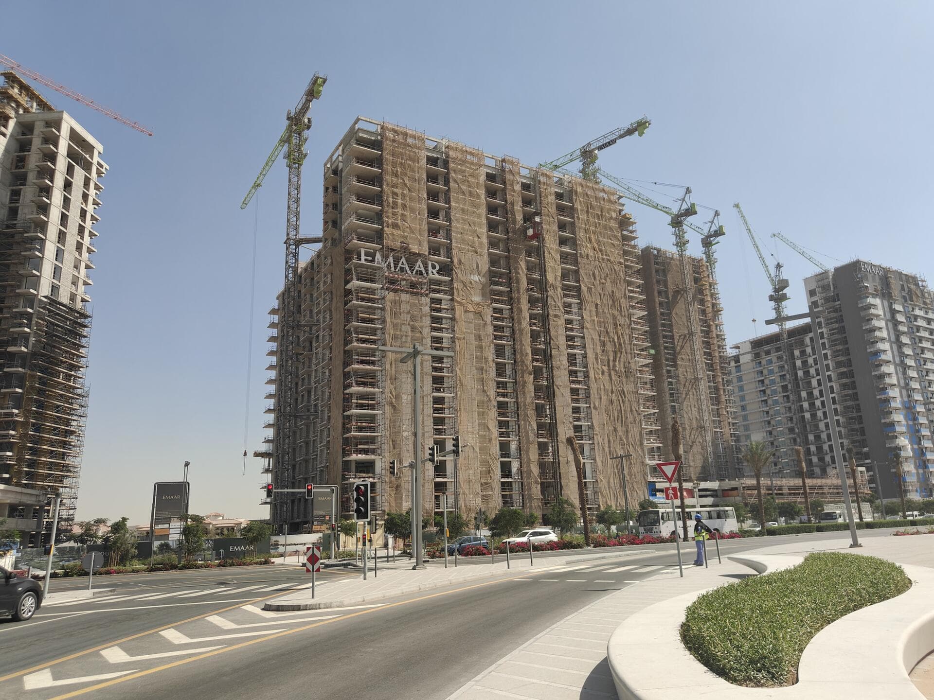 Club Place - Construction
