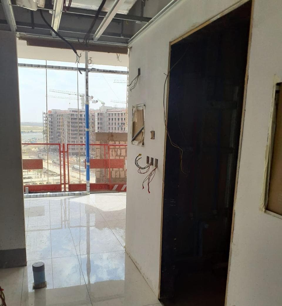 Azizi Venice (1-11) - Construction