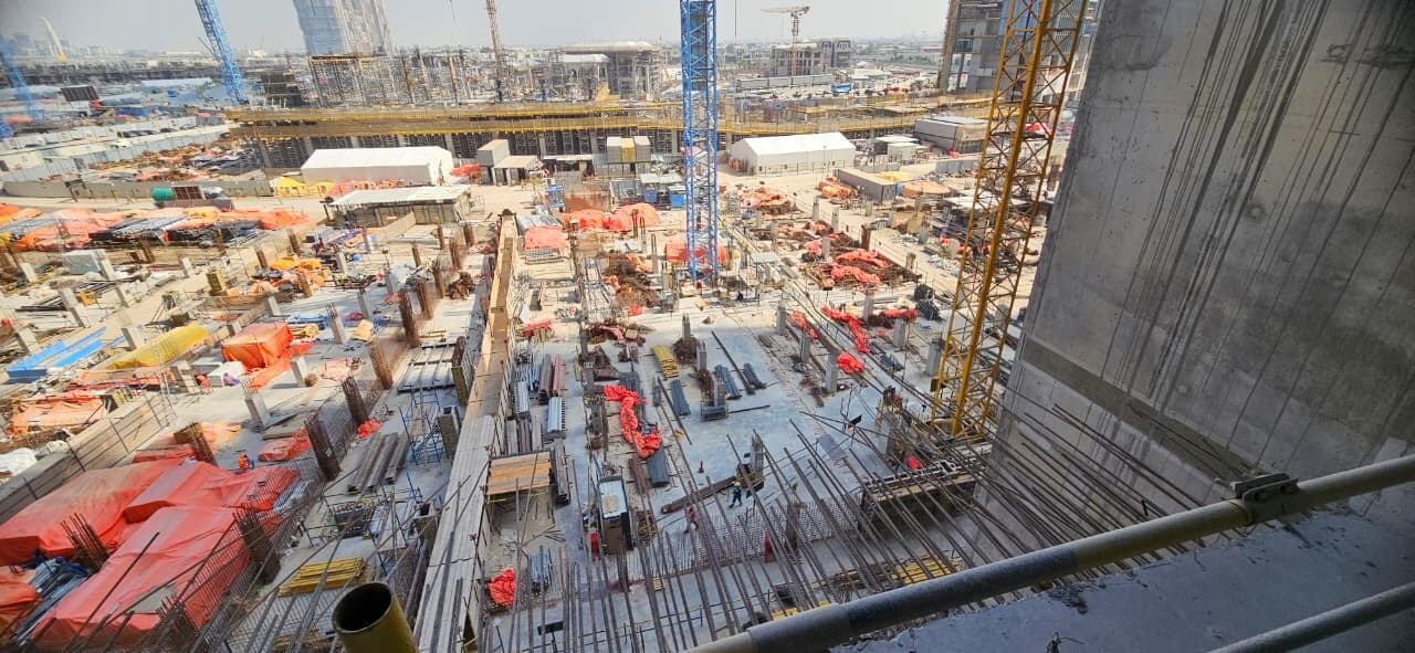 350 Riverside Crescent - Construction