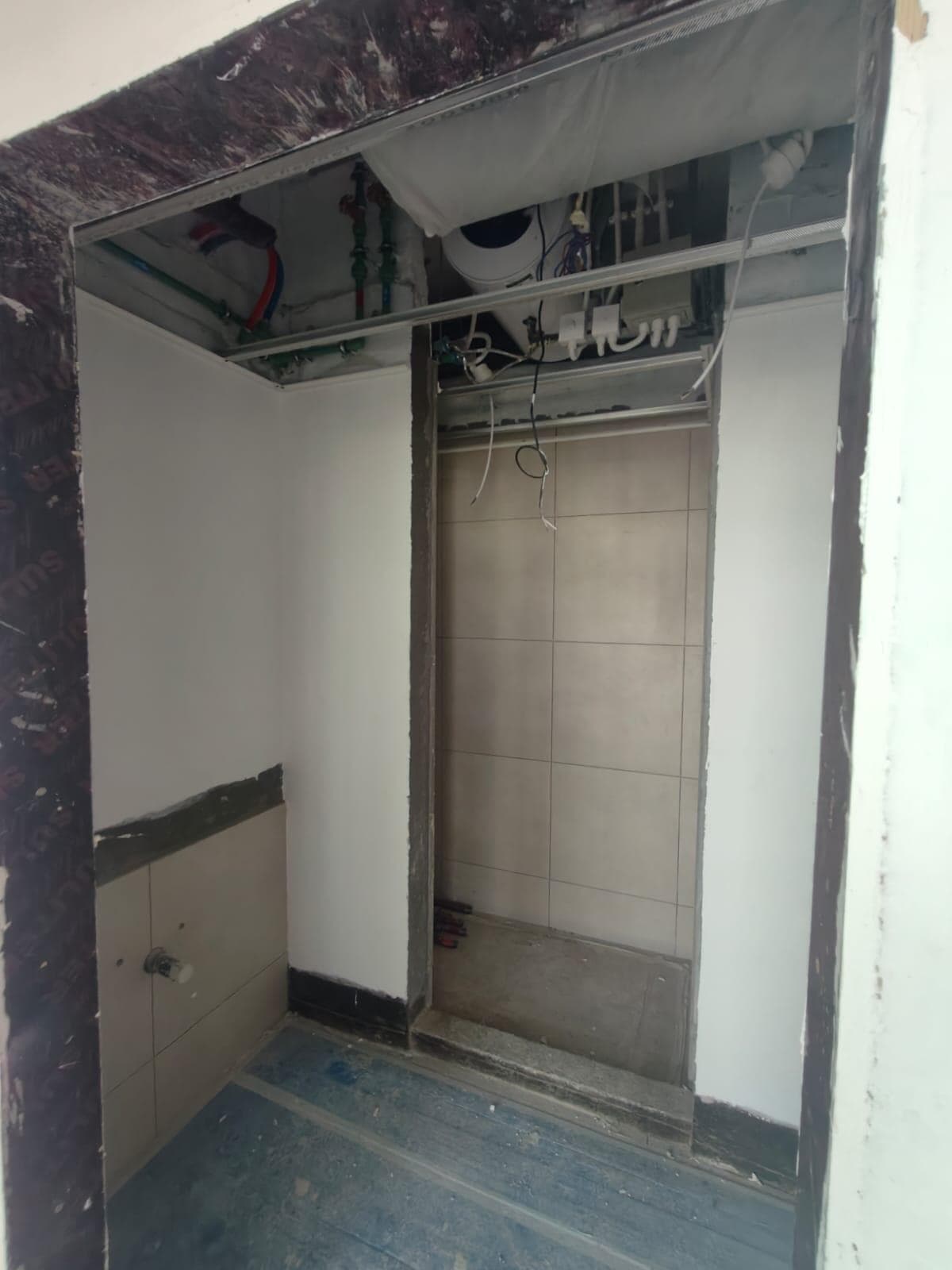 Club Place - Construction