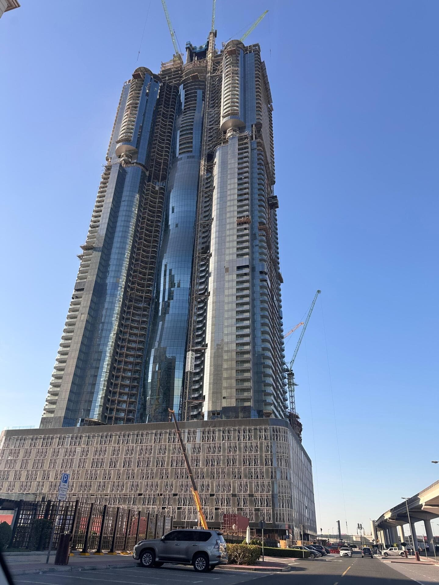 Al Habtoor Tower - Construction