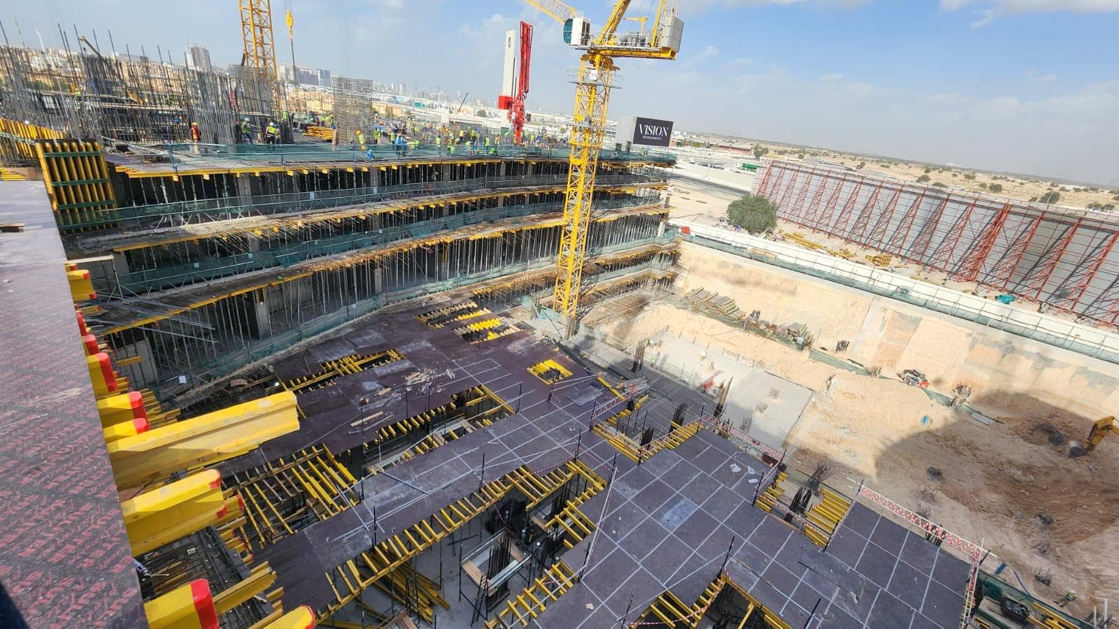 Binghatti Hillviews - Construction