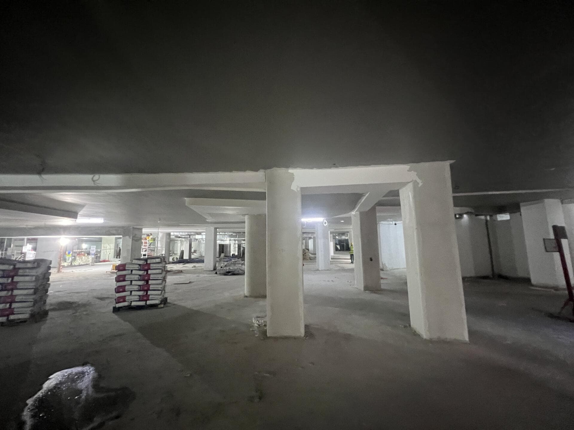 Central Park Plaza - Строительство