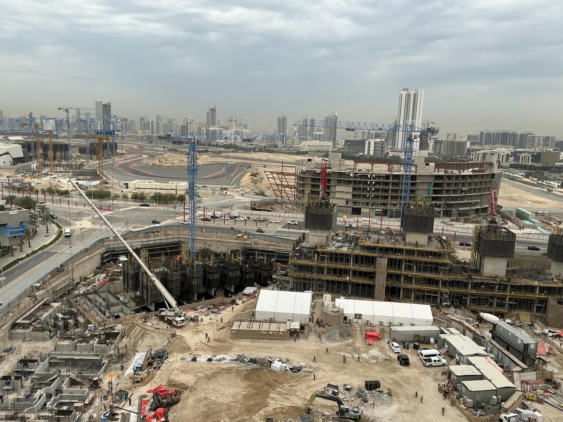 Sobha Orbis - Construction
