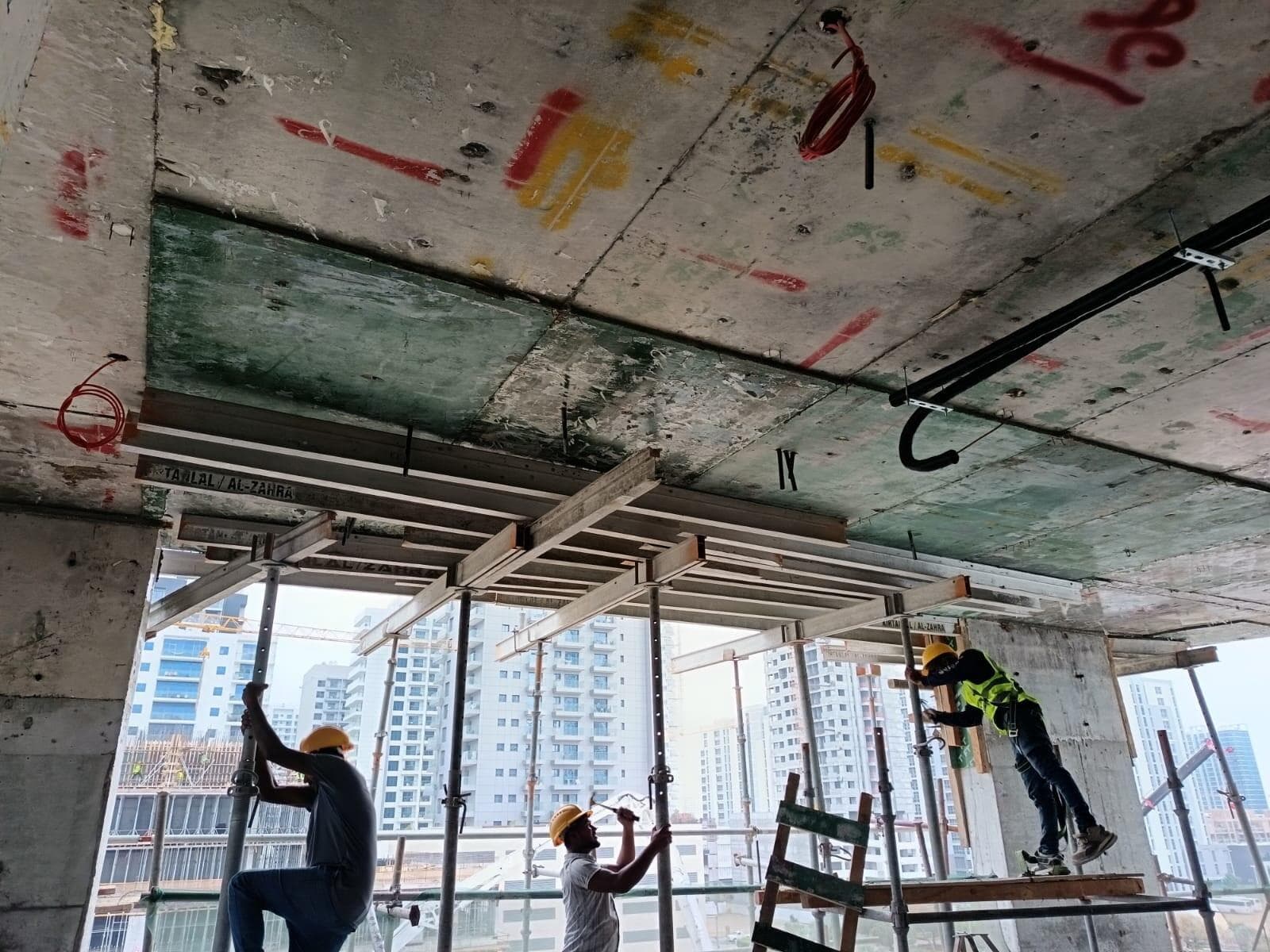 Riviera Lodge - Construction