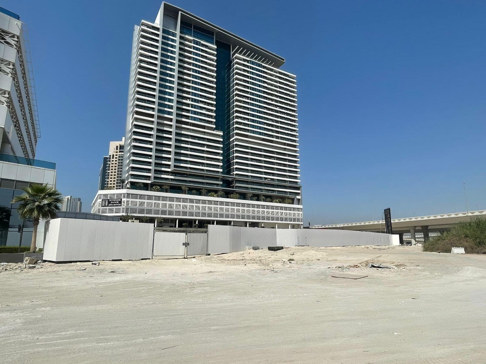HQ by Rove - Construction