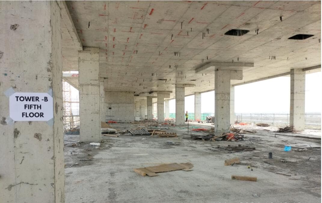 Laya Courtyard - Construction