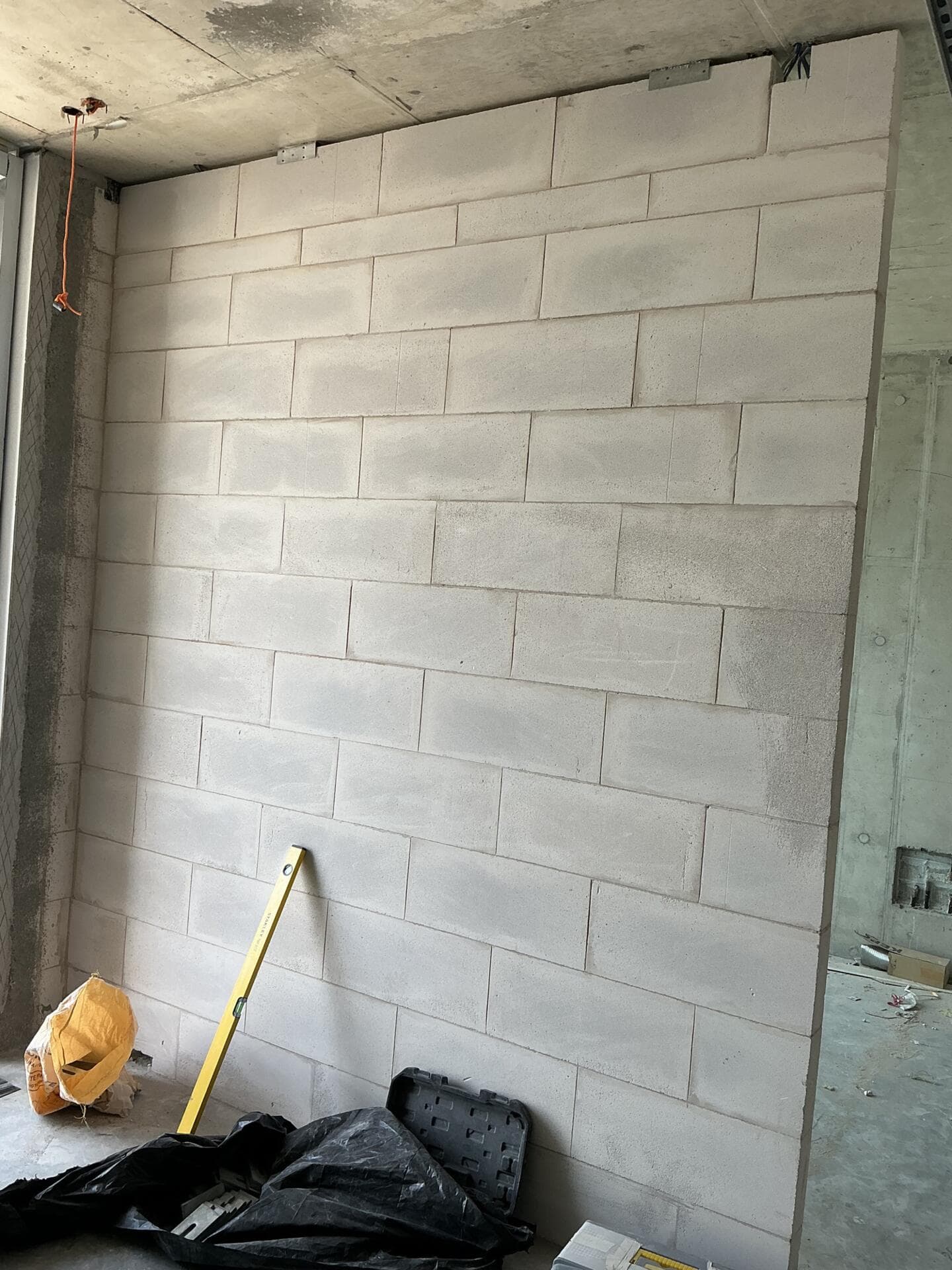 330 Riverside Crescent - Construction