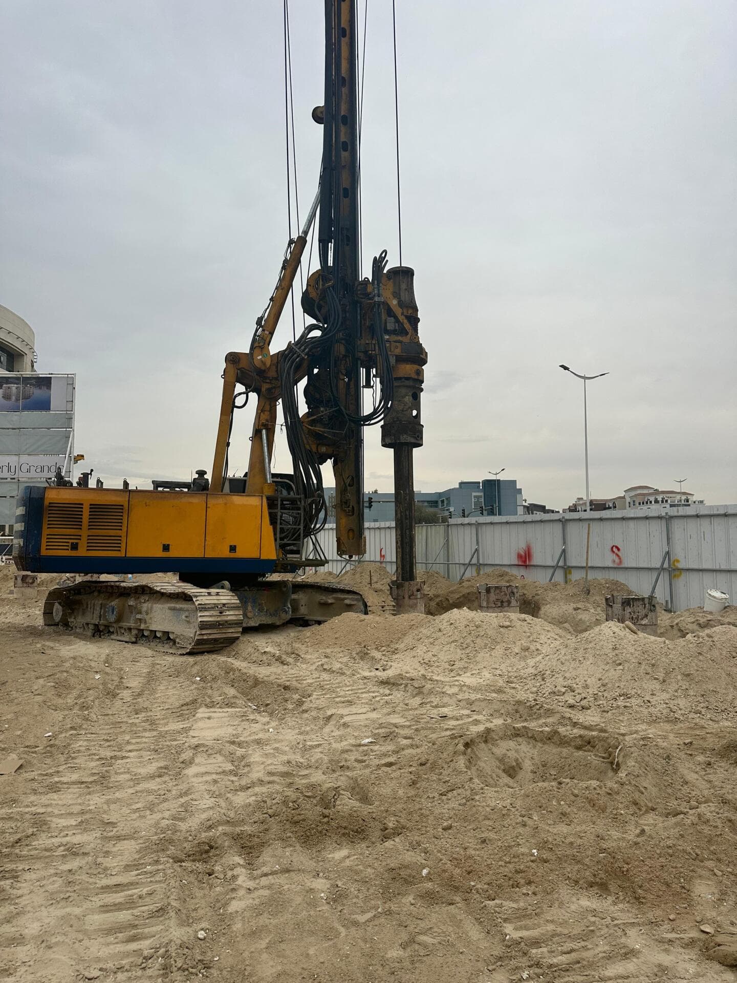 Beverly Grande - Construction