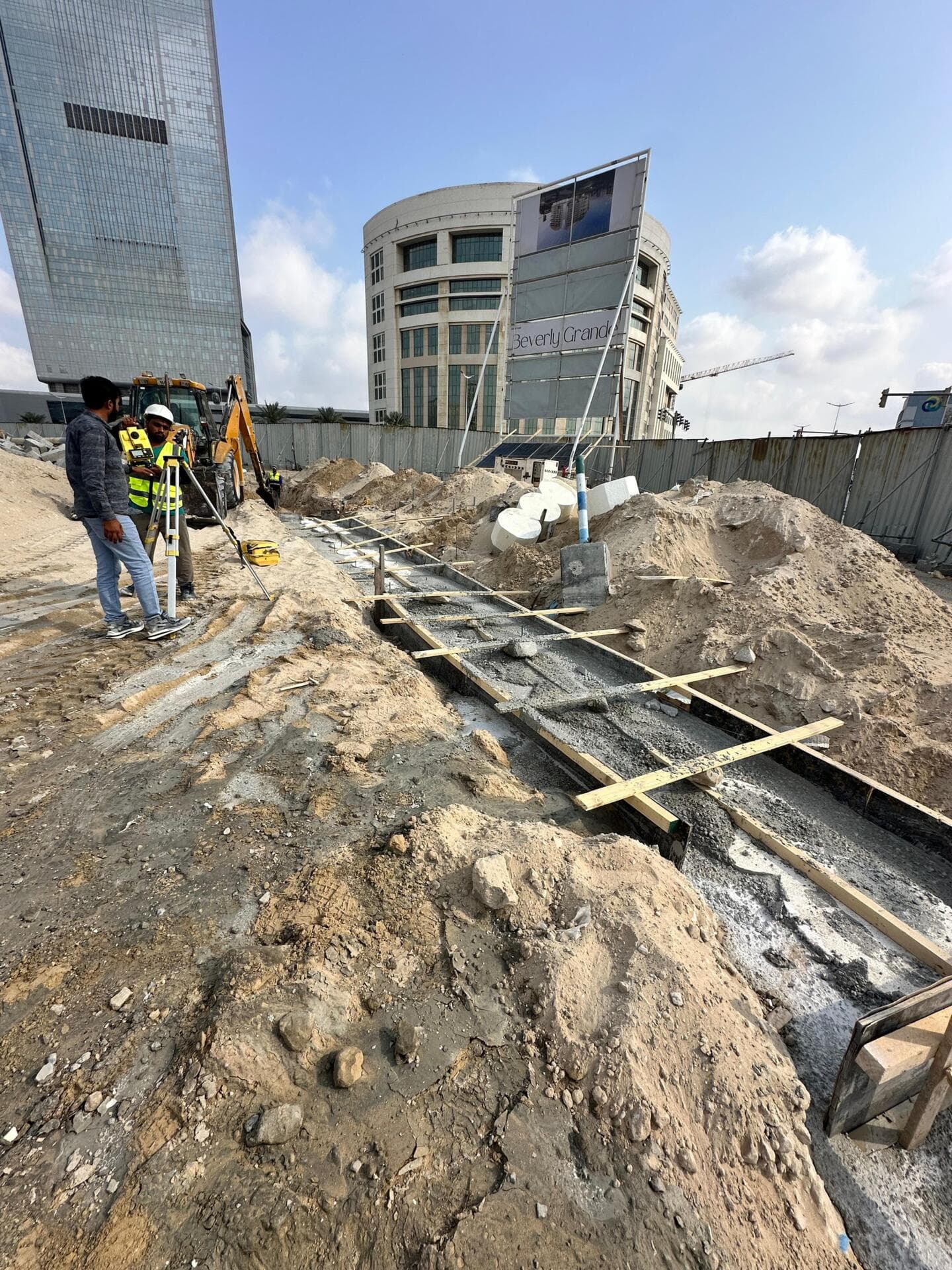 Beverly Grande - Construction