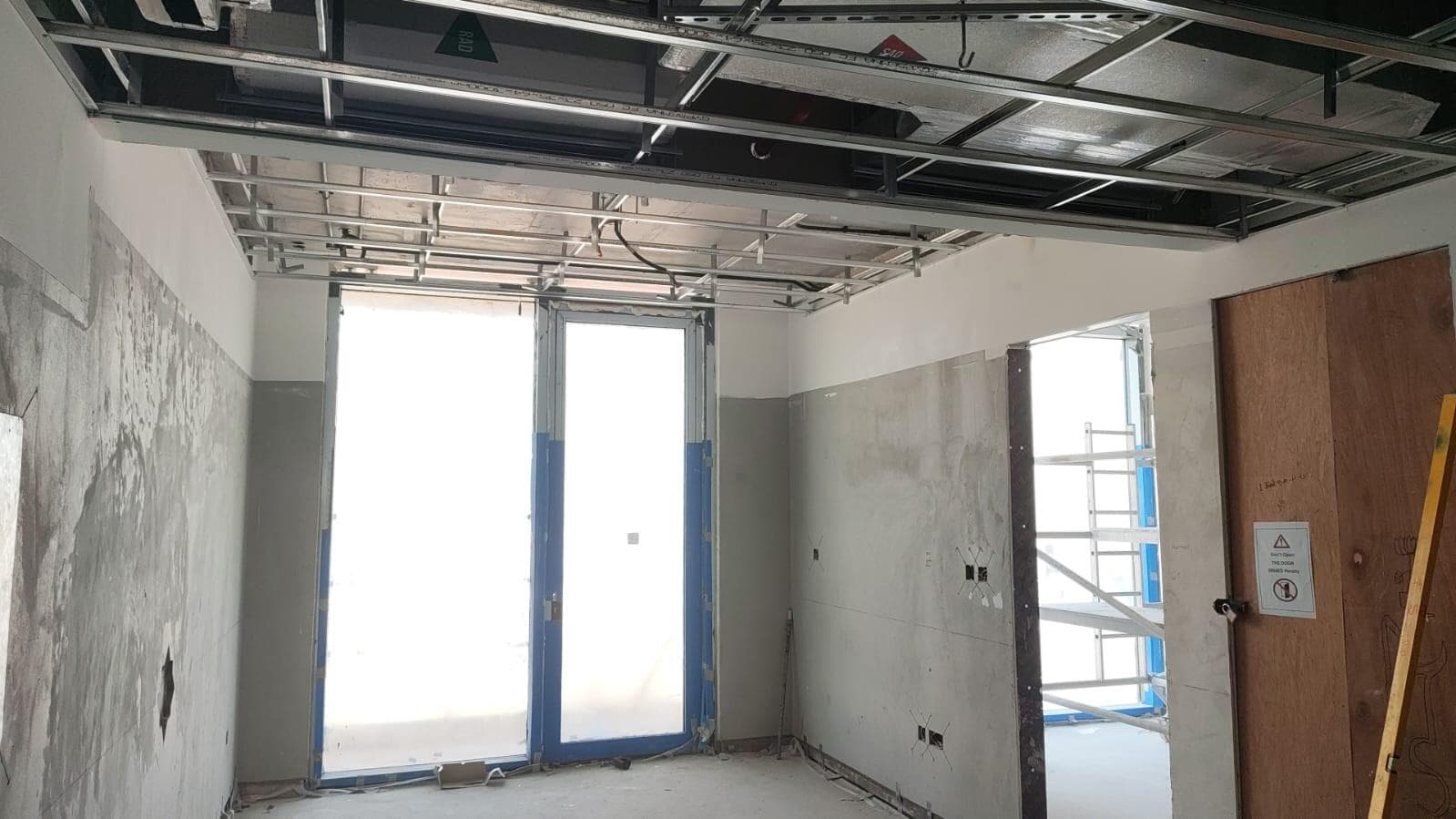 360 Riverside Crescent - Construction