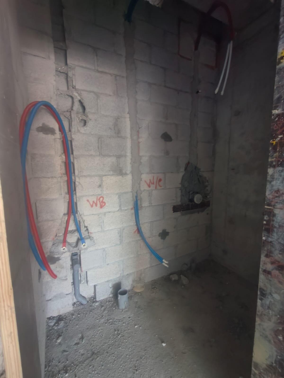 The Eighty Three - Construction