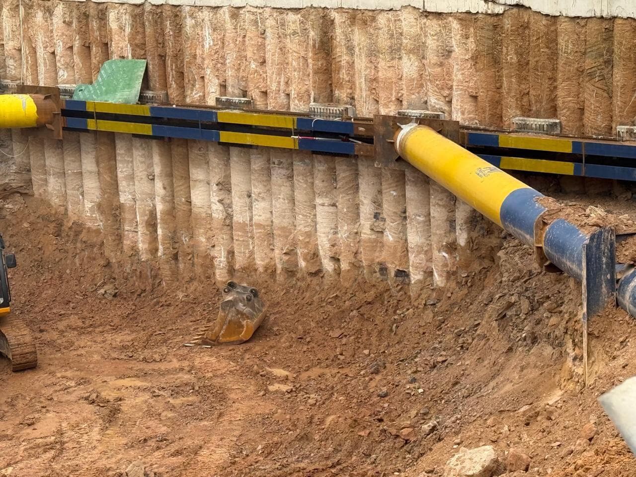 AG Aum - Construction