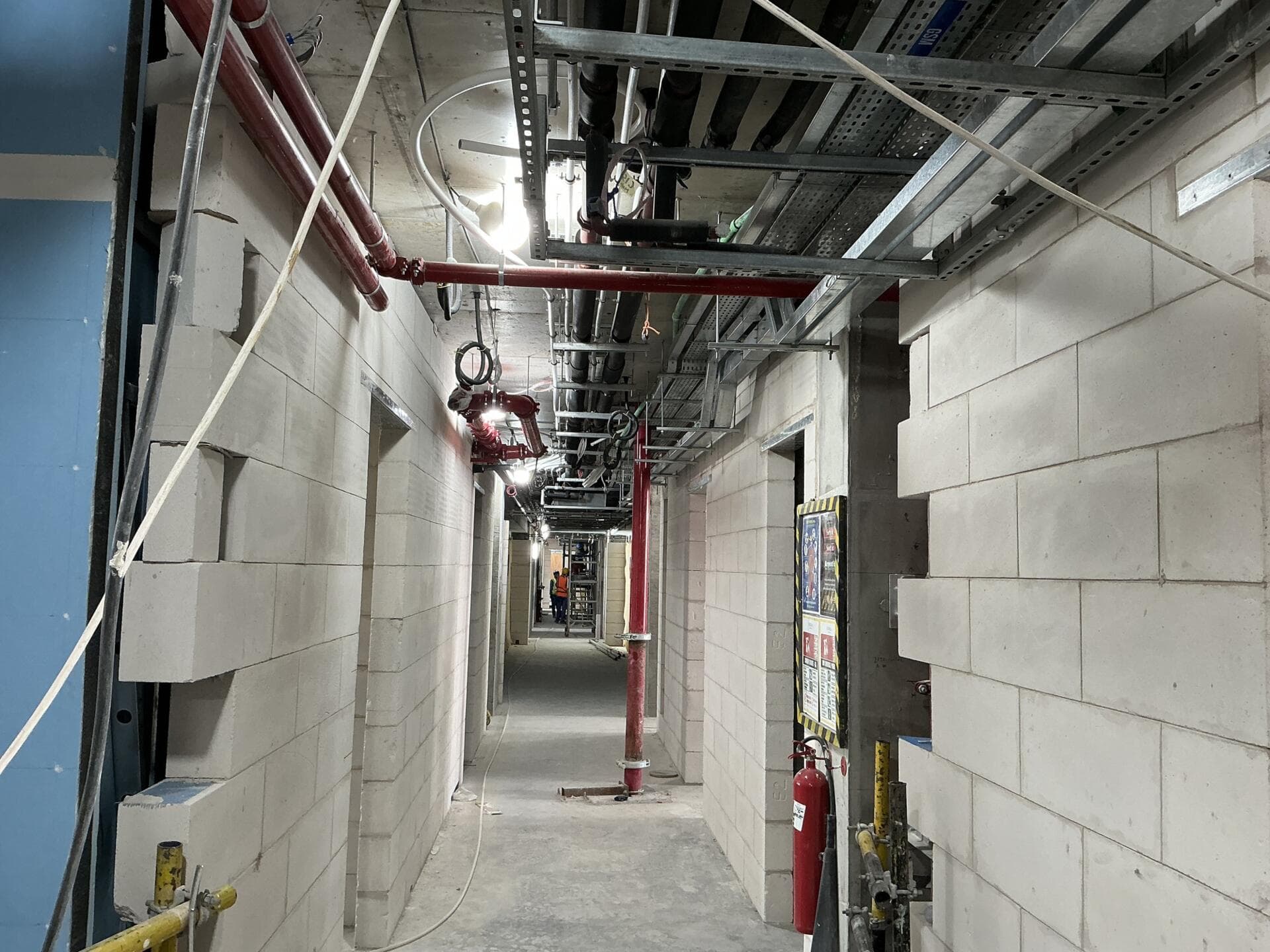 330 Riverside Crescent - Construction