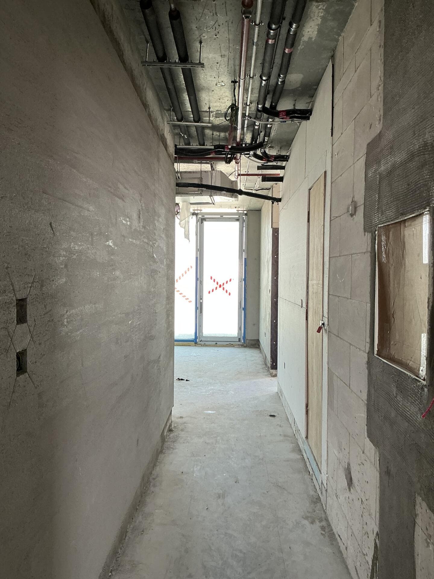 310 Riverside Crescent - Construction