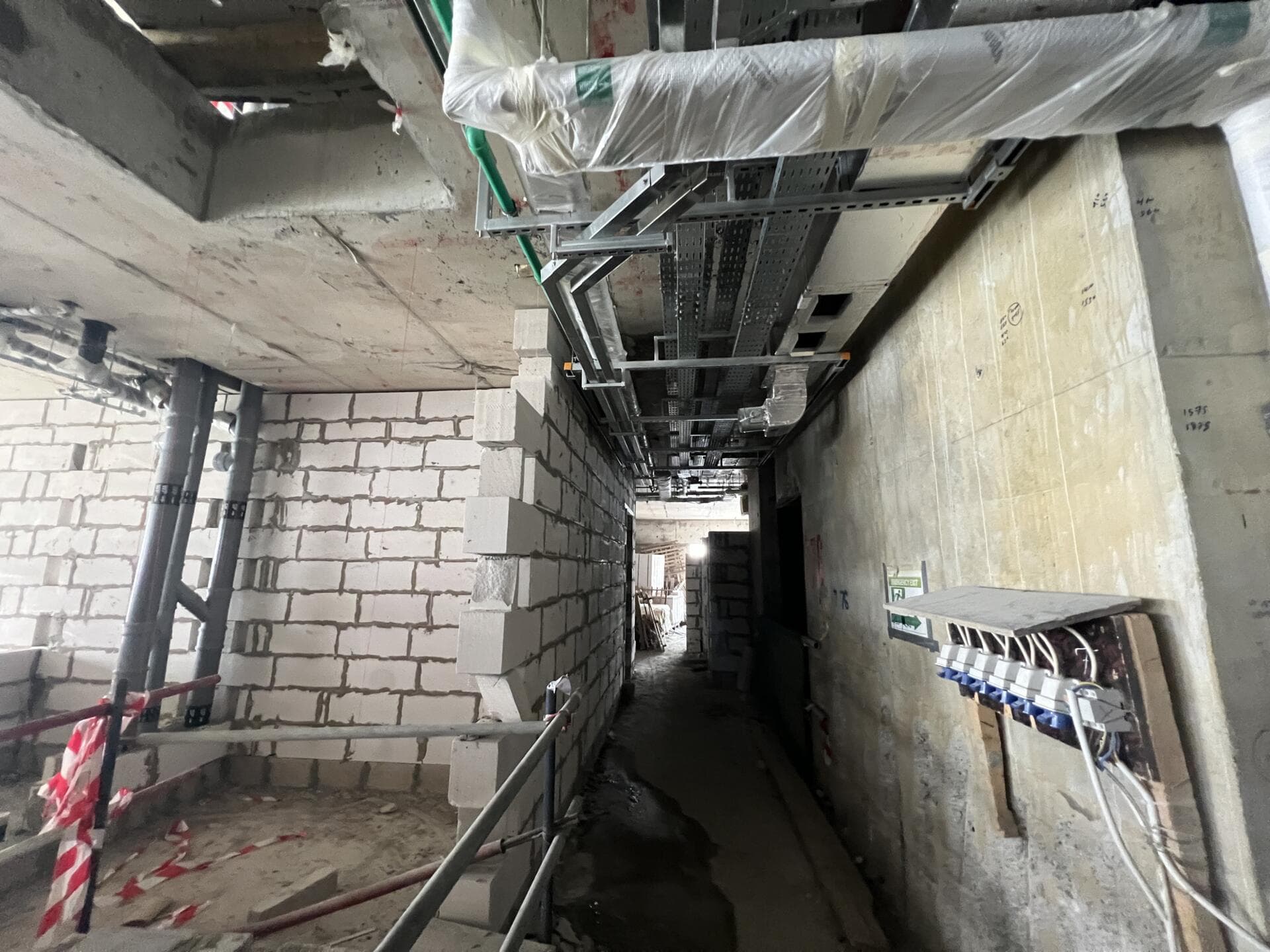 Aeternitas - Construction