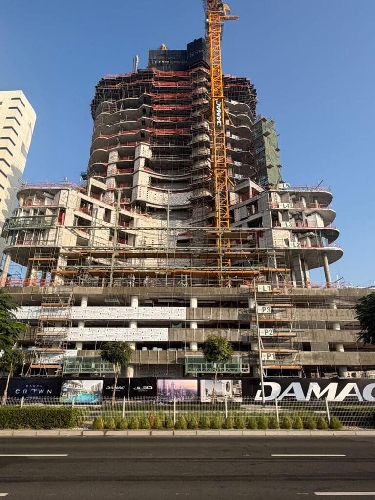 Canal Crown - Construction