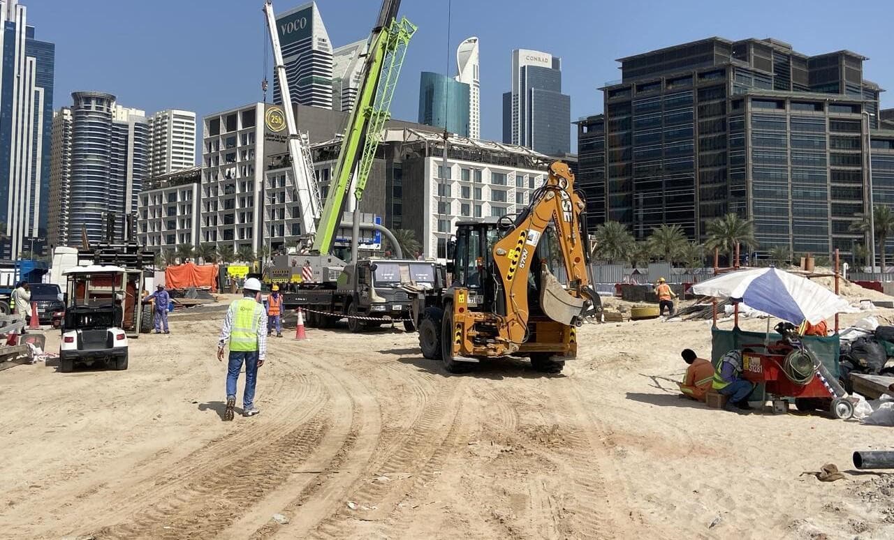 Jumeirah Residences Emirates Towers - Construction