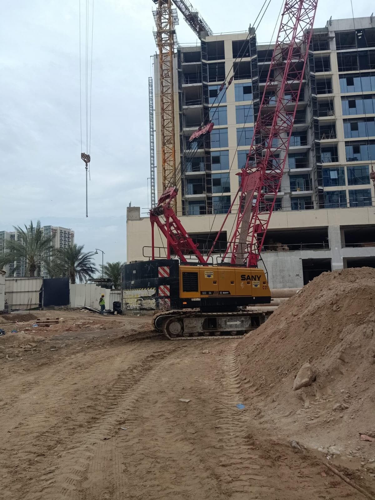 Azizi Amir - Construction